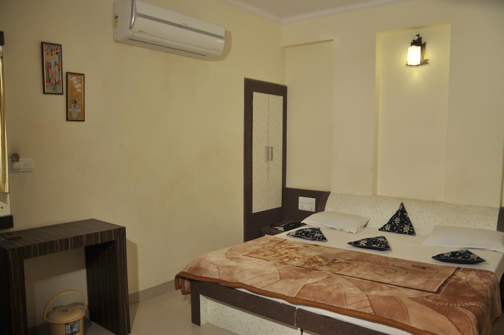 Hotel Metro Jaipur Luaran gambar